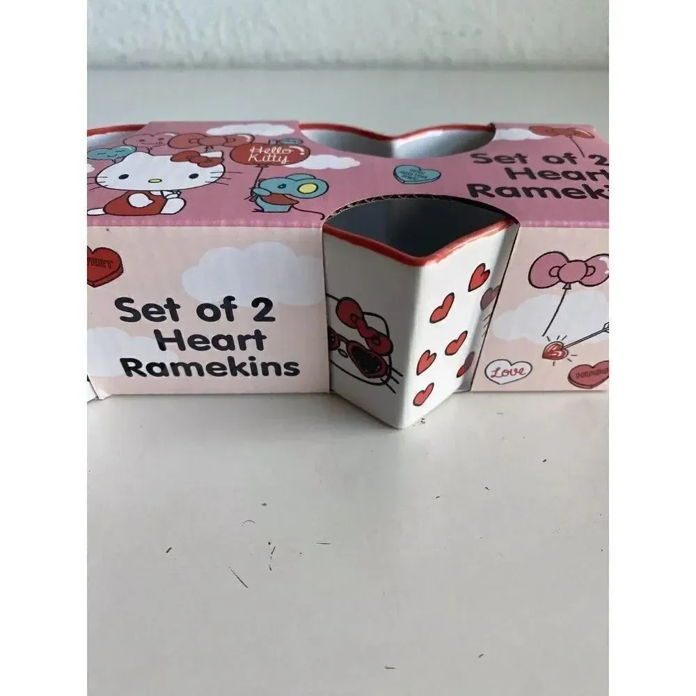 Set Of 2 Sanrio Hello Kitty Valentine Heart Shaped Ramekins Love‎ Sunglasses NEW